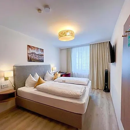 Cityhotel Trumer Stube Hotel 3*